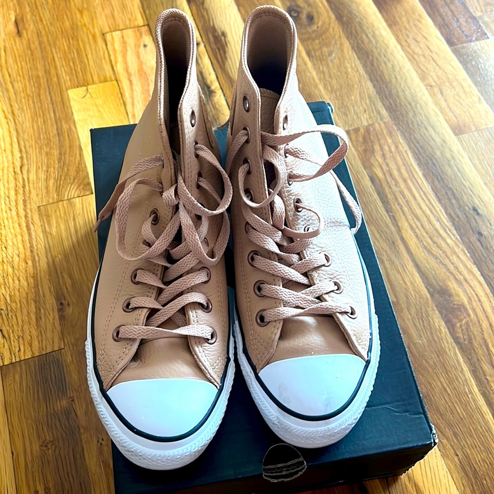 Leather Beige Hightop Converse